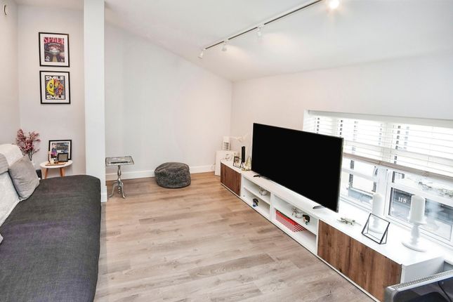 Flat for sale in Courtaulds Mews, High Street, Braintree