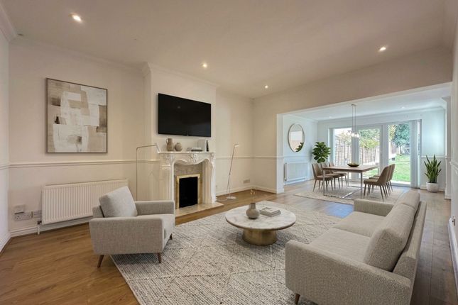 121 Kennel Lane, Billericay photo 4