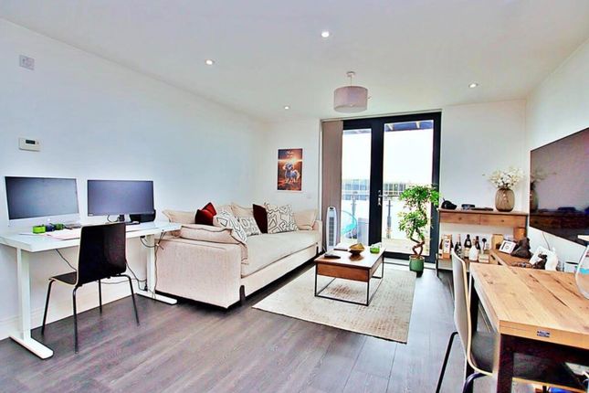 124 Horizon Place, Studio Way, Borehamwood photo 5