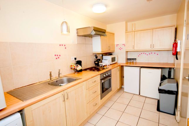 144, Crayford Road, London photo 3