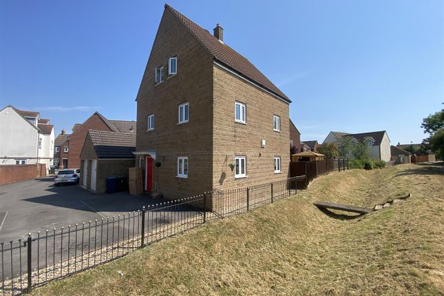 Thumbnail Detached house for sale in Chaffinch Chase, Gillingham