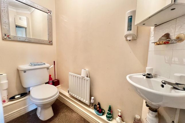 8, Waterside Drive, Birmingham photo 4