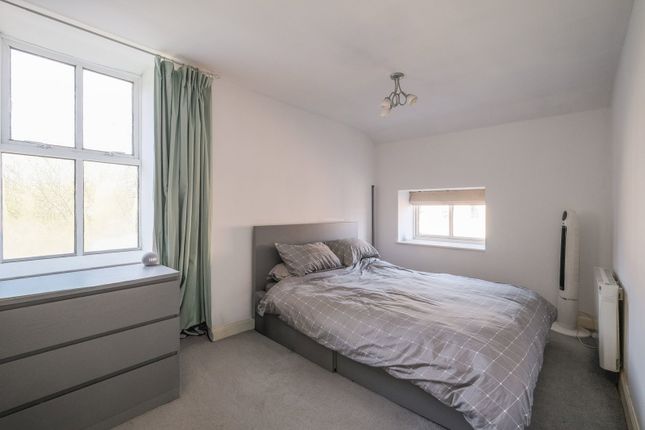 Burdett Court,28, Navigation Rise, Huddersfield photo 4