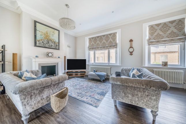 The Penthouse, 47, Grove Road, Windsor photo 4