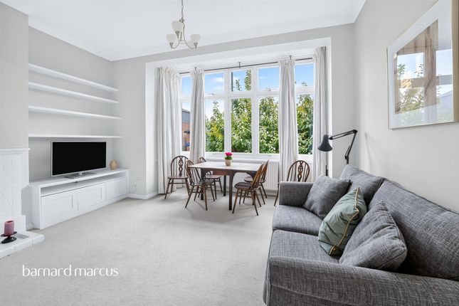 Flat D, 990-992, High Road, London photo 2