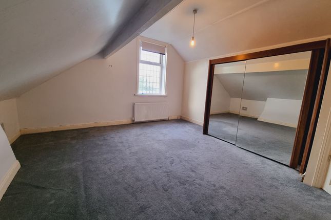 Detached house to rent in Toller Lane, Bradford