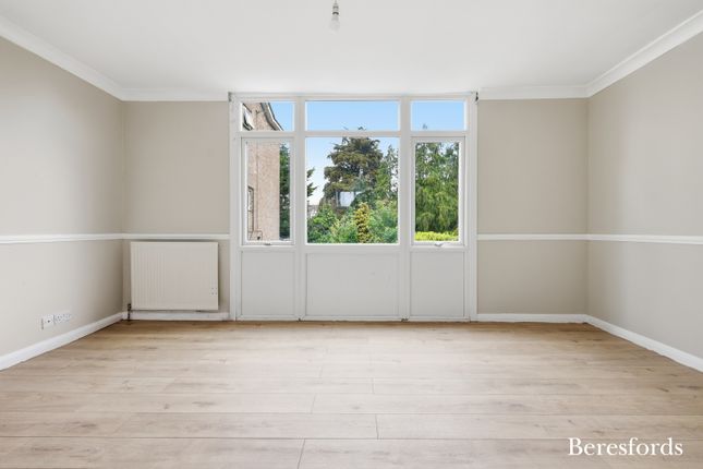 32, Parklands, Essex photo 2