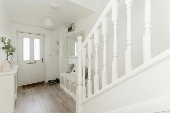 Town house for sale in Common Lane, Kenilworth