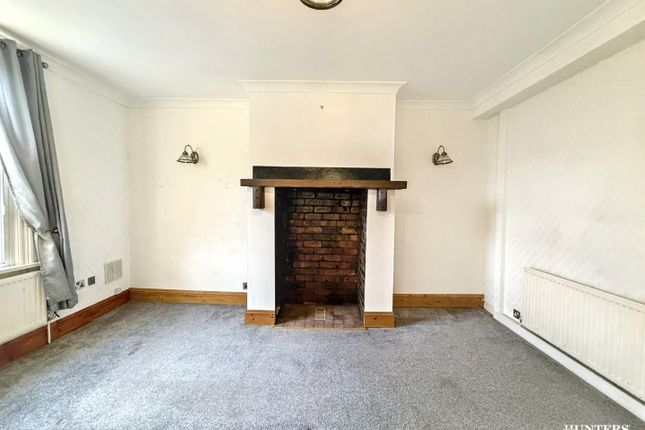 96, Grange Road, Batley photo 3