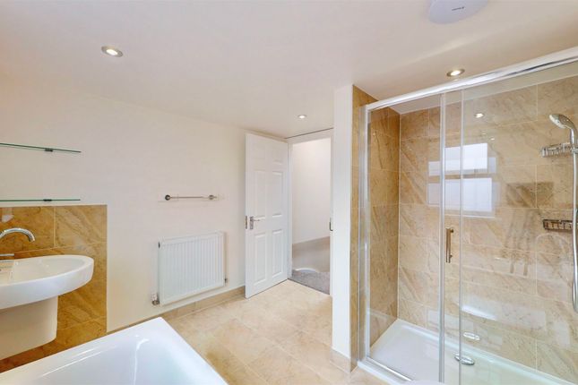 4 Carlton Road, London photo 3