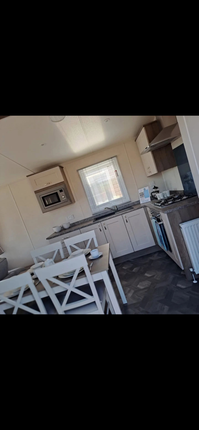 17, The Cove, Rolston Road, East Yorkshire photo 4