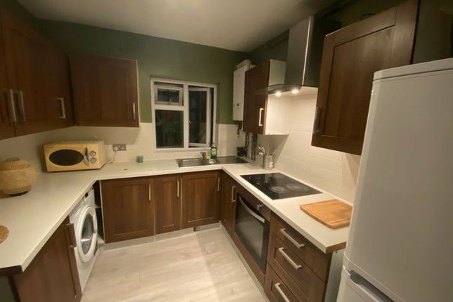 36, Canons Park Close, Canons Park photo 3
