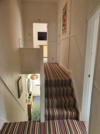 2, Falmouth Street, Hull photo 3