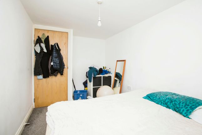 Flat for sale in Sunderland Street, Halifax, West Yorkshire