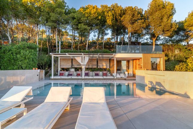Villa for sale in Garraf II (Les Botigues De Sitges), Castelldefels, Es