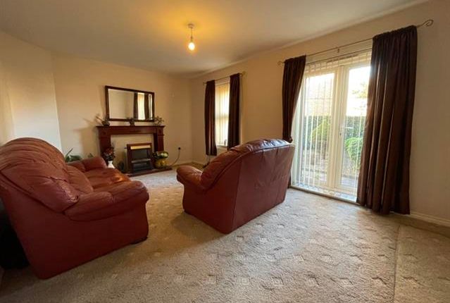 10, Spring Street, STOCKTON-ON-TEES photo 3