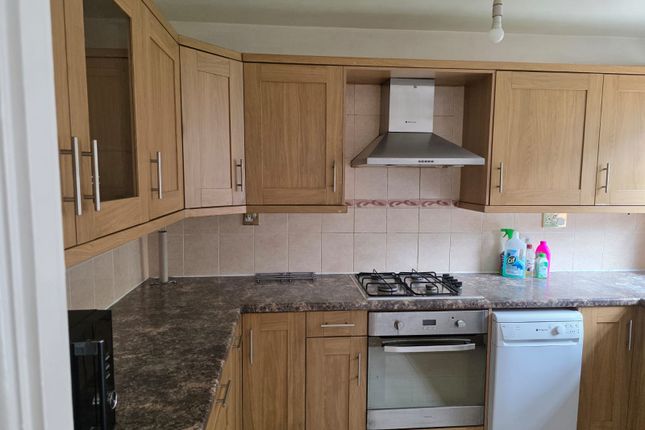 Sheepcote Close, Hounslow photo 2