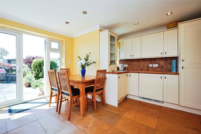 20, Coach Road, Folkestone photo 4