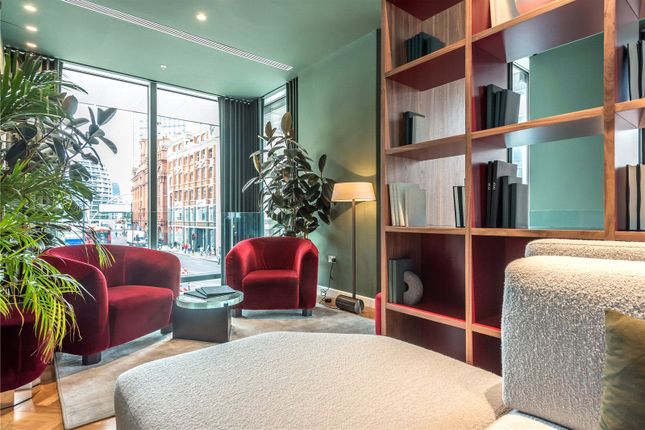 Flat for sale in City Road, Old Street, London