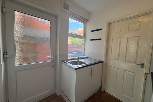 39, Abbey Street, East Yorkshire photo 4
