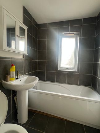 25, Belgrave Road, Slough photo 5