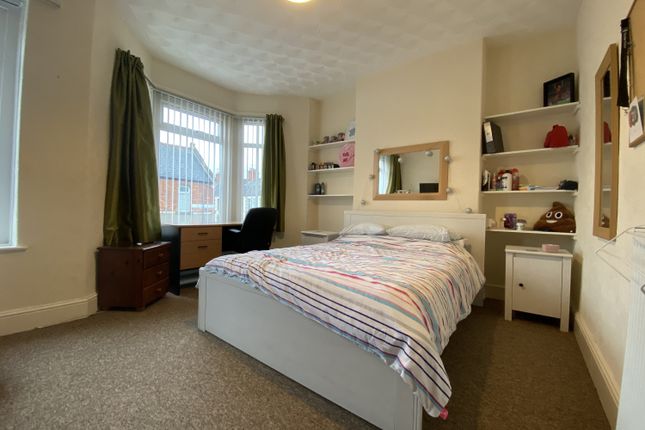 6, Hazeldene Avenue, Cardiff photo 3