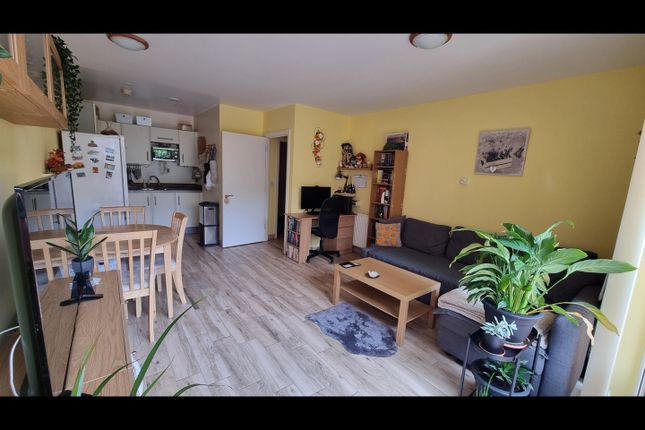 Thumbnail Flat to rent in Whitestone Way, Croydon