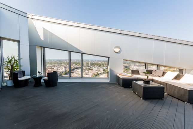 Flat 3503, High Street, London photo 3
