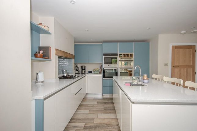 48, Chesterfield Road, Downend photo 4