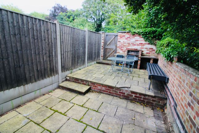 36 Midland Avenue, Nottingham photo 2