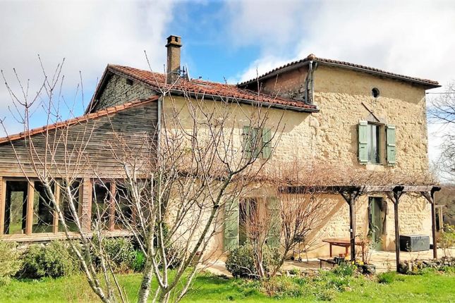 Country house for sale in Champagne-Mouton, Charente, France - 16350