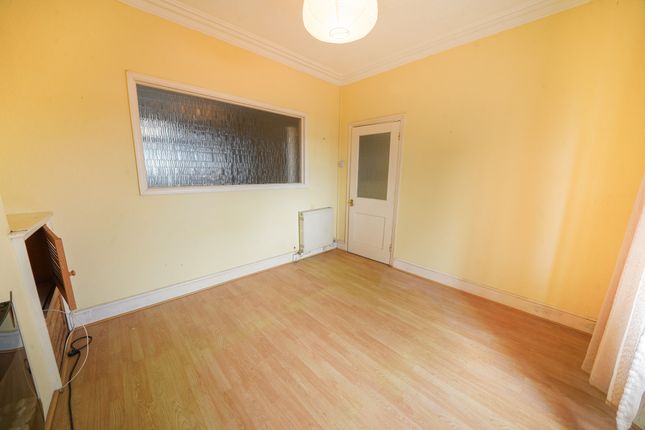 16, Hopkin Street, Swansea photo 4