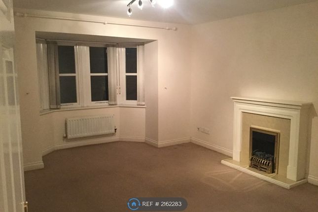 Flat to rent in Fenby Gardens, Scarborough