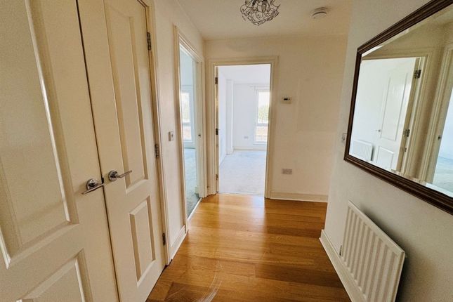 9 Venture Court (FFF), Canal Road, GRAVESEND photo 2