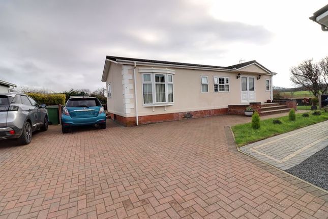 Thumbnail Mobile/park home for sale in Castle Grange Park, Doxey, Stafford