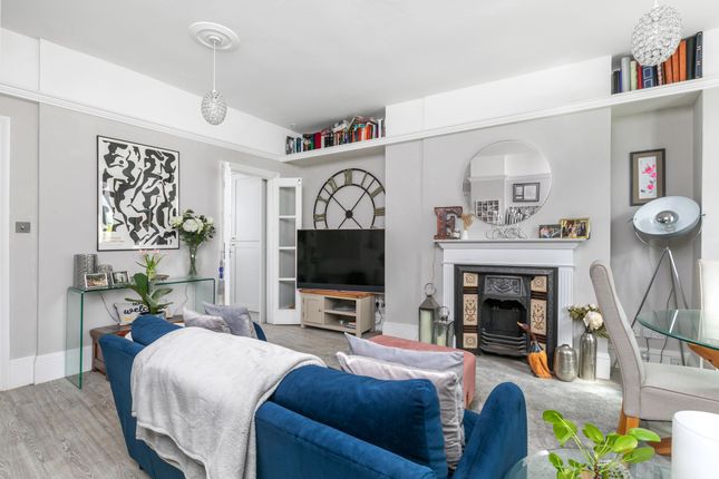 8 Eastgate Street, Winchester photo 3