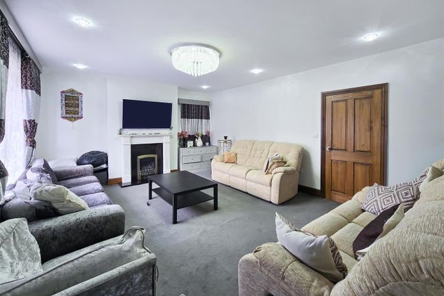 1, Osborne Road, Huddersfield photo 3