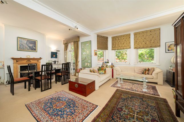 37, Cheyne Court, Chelsea photo 2