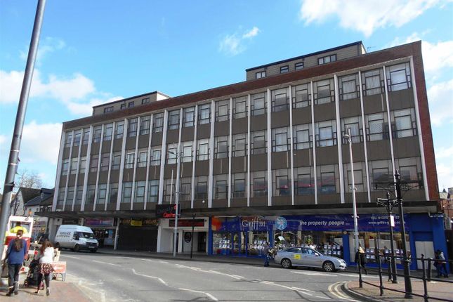 Flat for sale in Queensgate Centre, Orsett Road, Grays