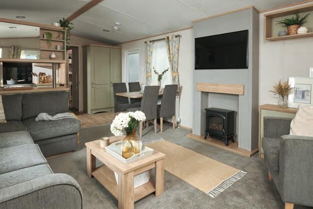 2-bed caravan on ABI Wimbledon, Wold View Country Park Pelham Road, Claxby, £67,500
