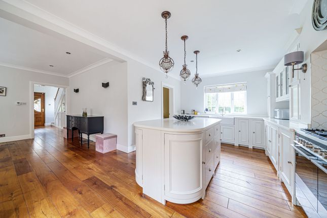 2 Dell Cottages Haslemere Road, Godalming photo 2
