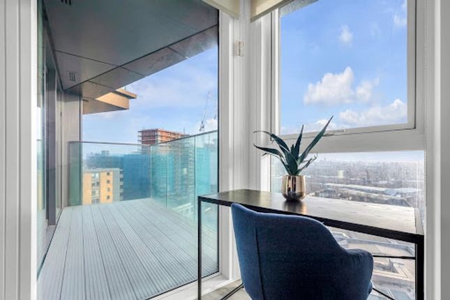 Thumbnail Flat to rent in Icon Tower, 8 Portal Way, North Acton, London