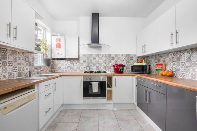 8a, Burges Road, East Ham photo 4