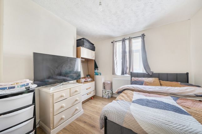 Flat 6, 3, Brook Street, Cheshire photo 4