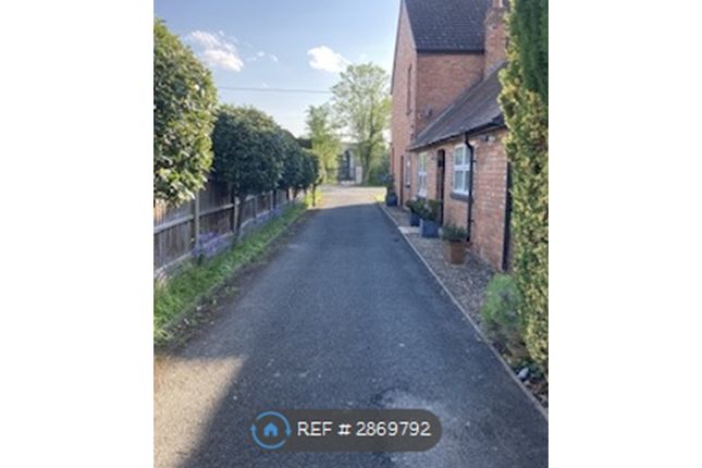 Sunningdale, Crown East Lane, Worcester photo 3