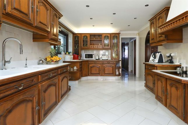189, Park Avenue, North Ruislip photo 4