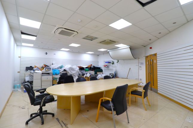 Office to let in Long Drive, Greenford