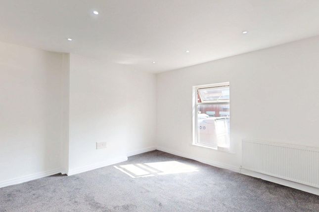 57 Bolton Road, Bolton photo 4