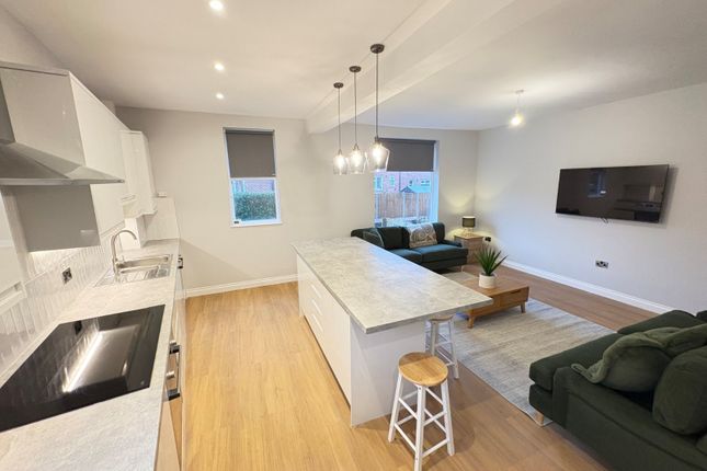 79, Hartley Avenue, Leeds photo 2
