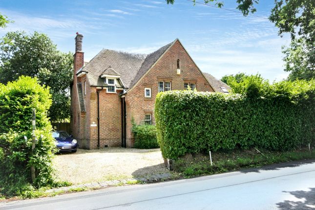 21, Manor Road, Lymington photo 2